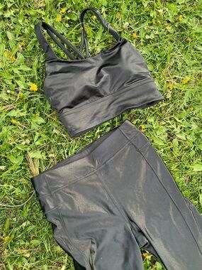 Lululemon Black High-Waist Shine Leggings - Women's Activewear matching set